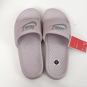 Nike Lavender/Silver Benassi Slides